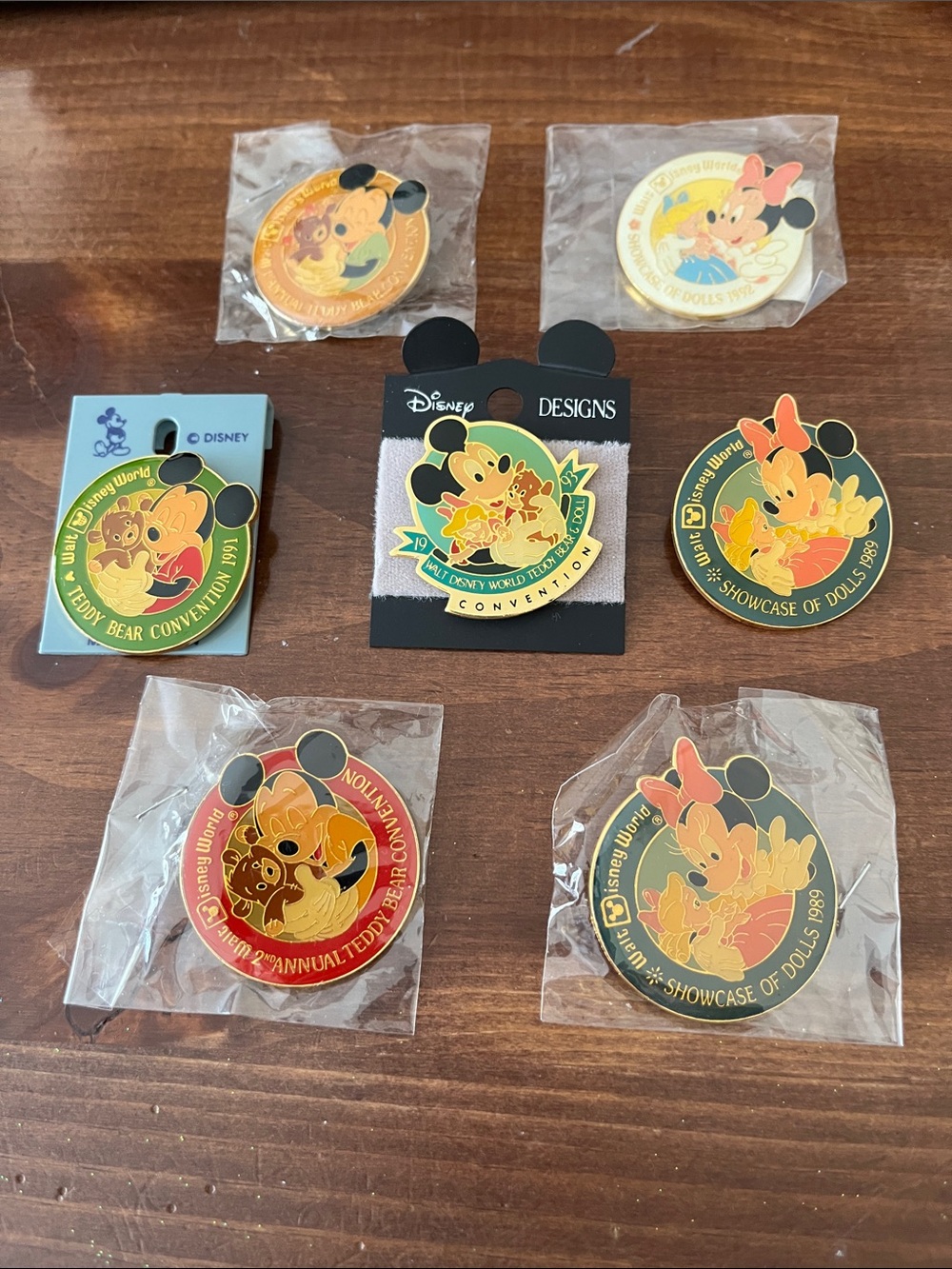 Disney Enamel Pins Walt Disney world teddy bear and doll convention pins